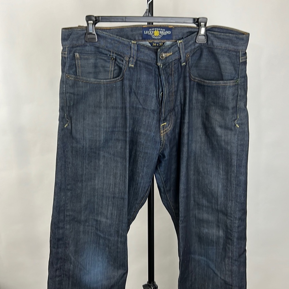 Lucky Brand Men’s Size 36 x 32  Slim Blue Jeans (New Without  Tags)